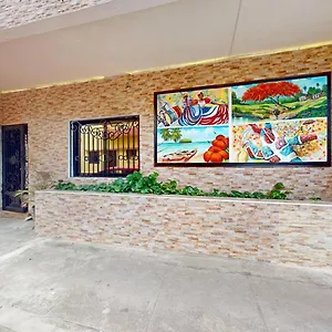 Hotel Tau Art Saint-Domingue