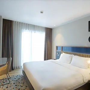 Hampton By Hilton Old Otel